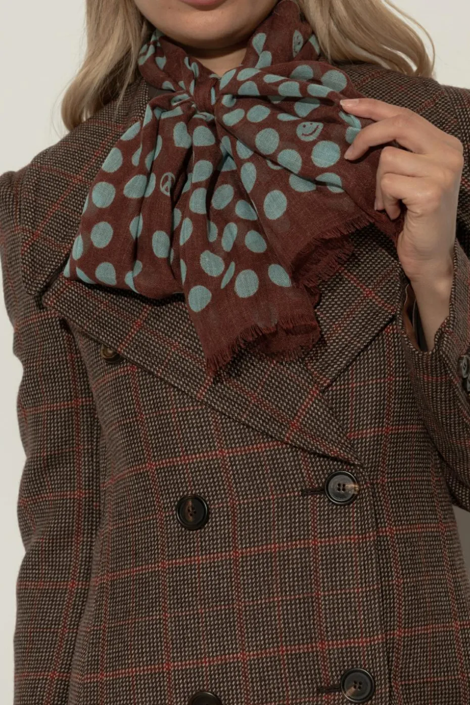 Moschino BRĄZOWY Szal ze wzorem w grochy