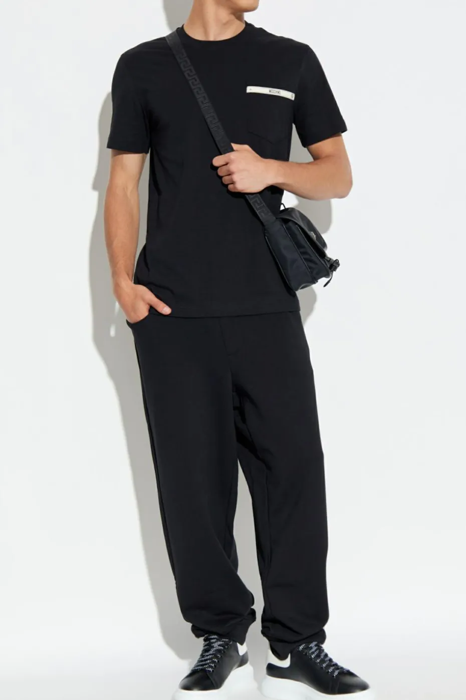 Moschino CZARNY T-shirt z logo