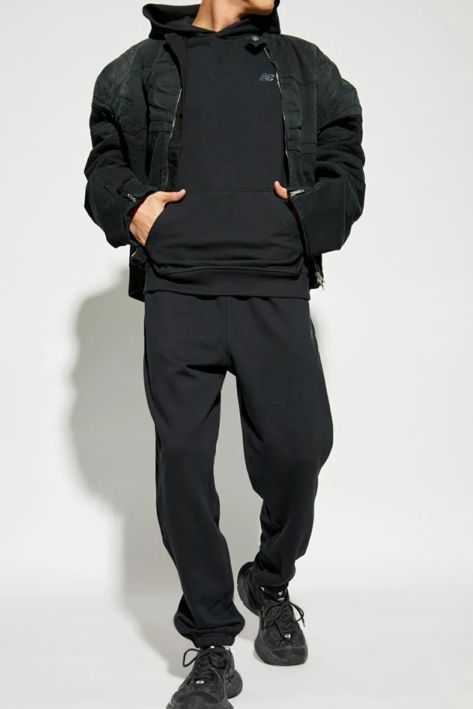New Balance CZARNY Bluza typu `oversize`