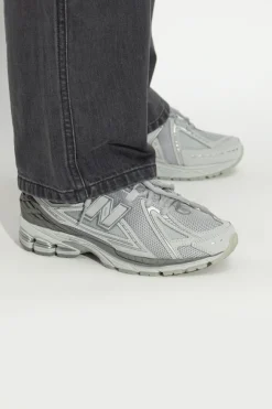 New Balance SZARY Buty sportowe `U1906RCB`
