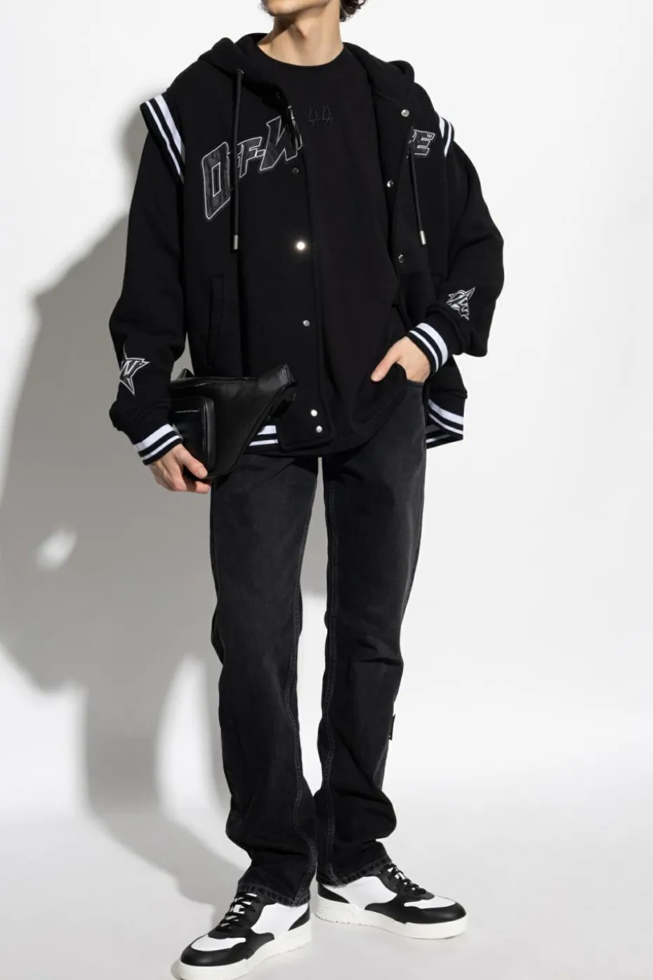 Off-White CZARNY Jeansy z kieszeniami
