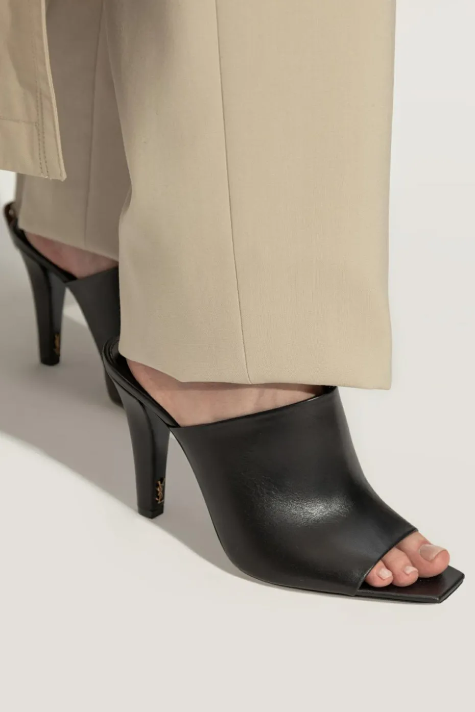 Saint Laurent CZARNY Klapki na obcasie ``Jill`