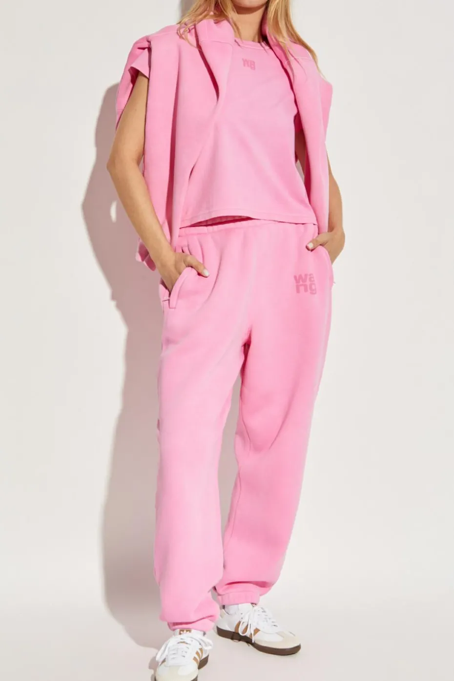 T by Alexander Wang RÓŻOWY T-shirt z nadrukowanym logo