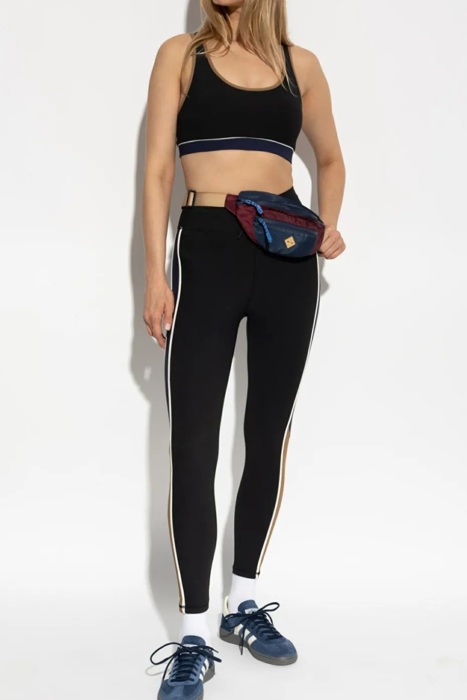The Upside CZARNY Top sportowy `Jade`