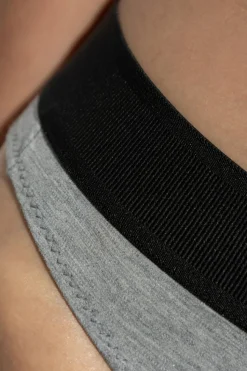 Tom Ford SZARY Stringi z logo
