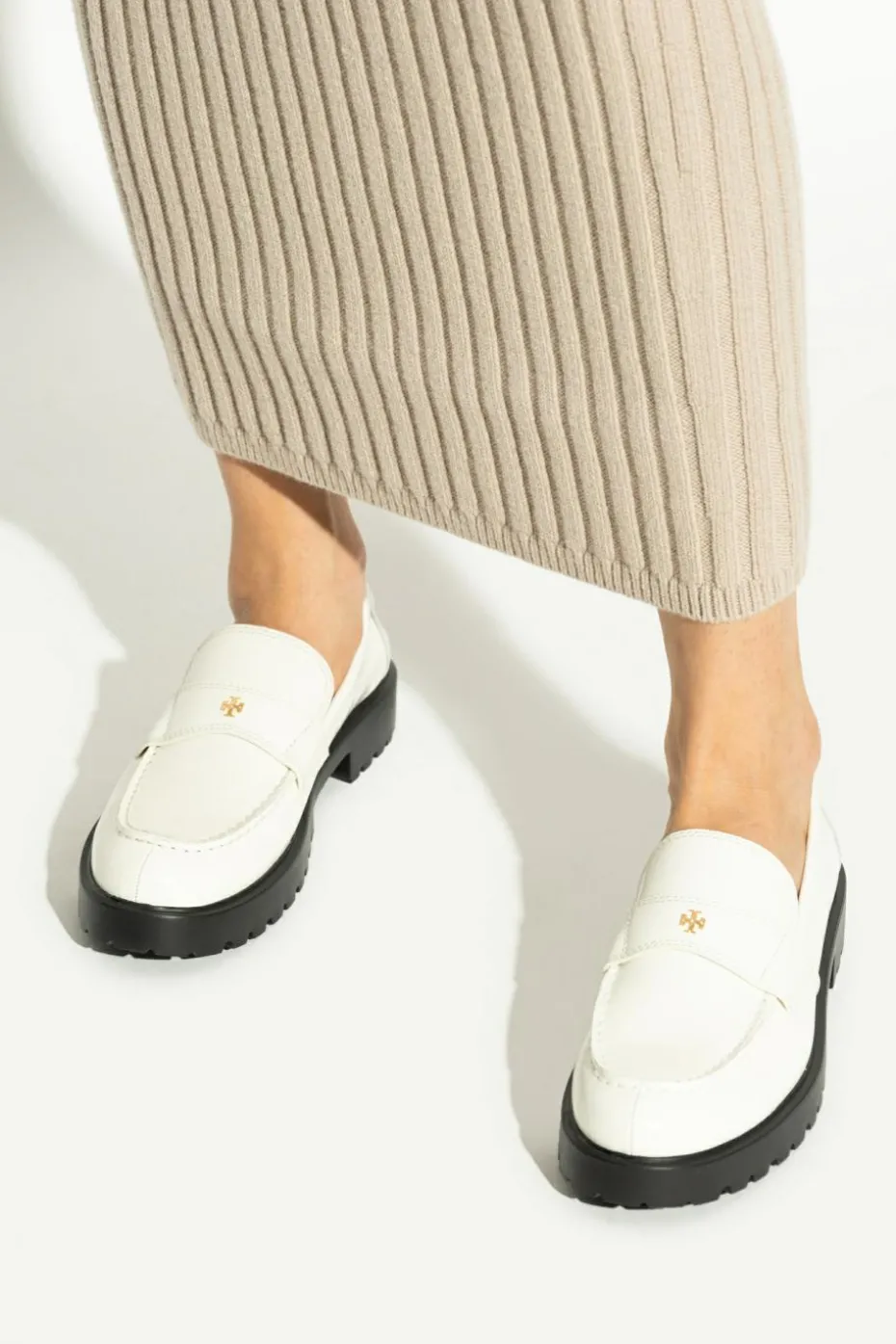 Tory Burch BIAŁY Buty typu `loafers`