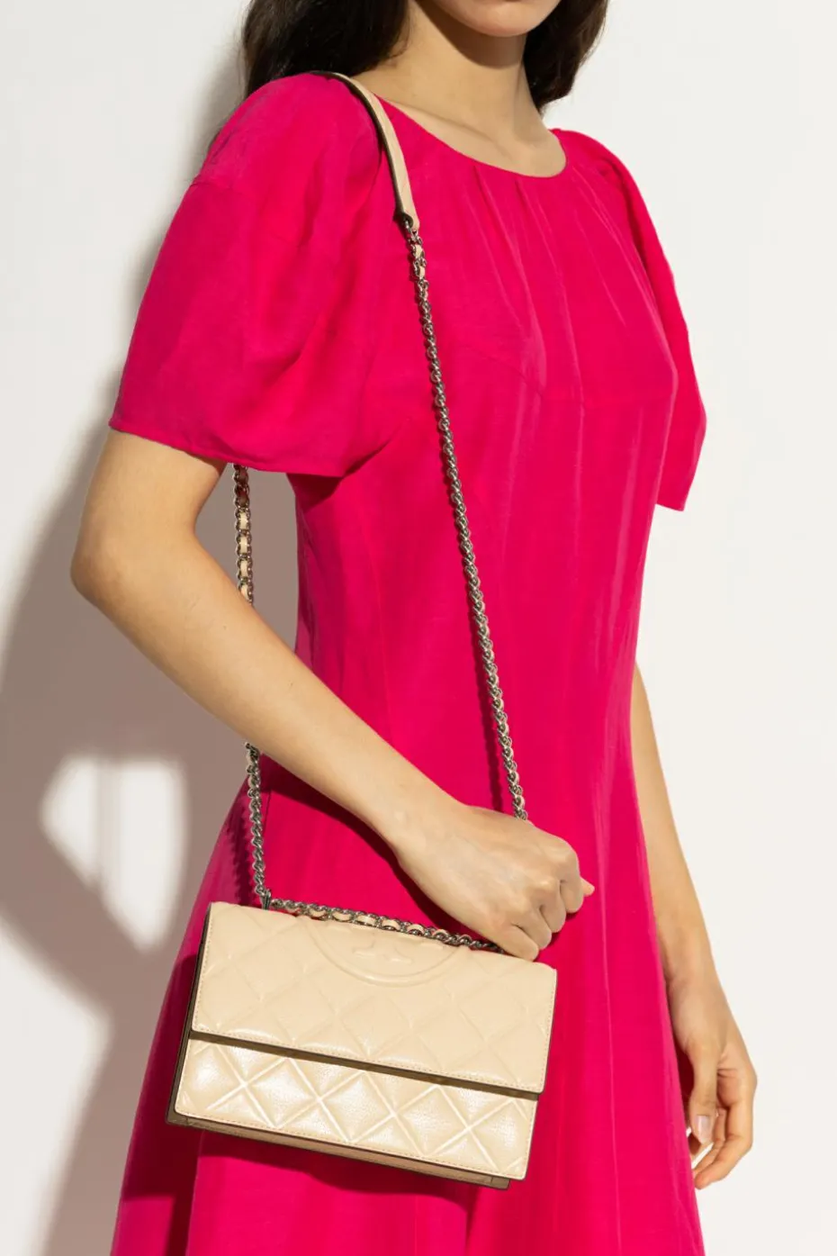 Tory Burch kremowy Torba na ramię `Fleming Small`