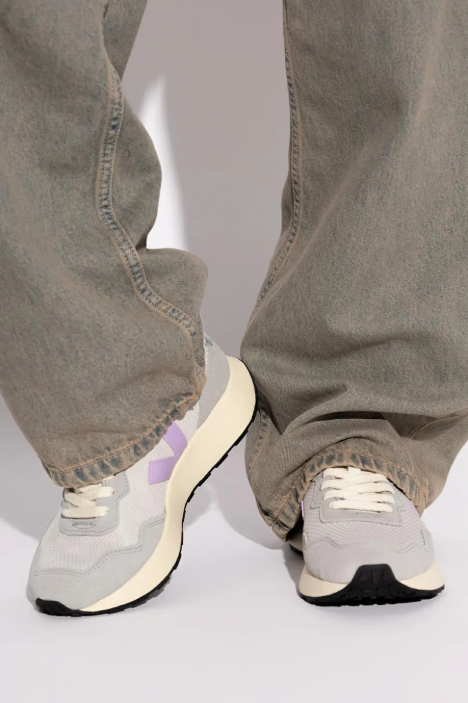 Veja SZARY Buty sportowe `PAULISTANA ALVEOMESH`