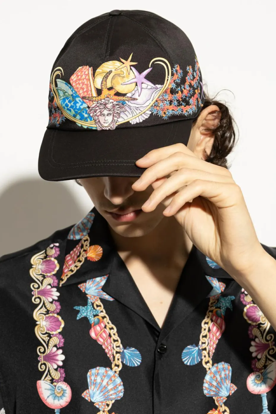 Versace CZARNY Czapka z daszkiem