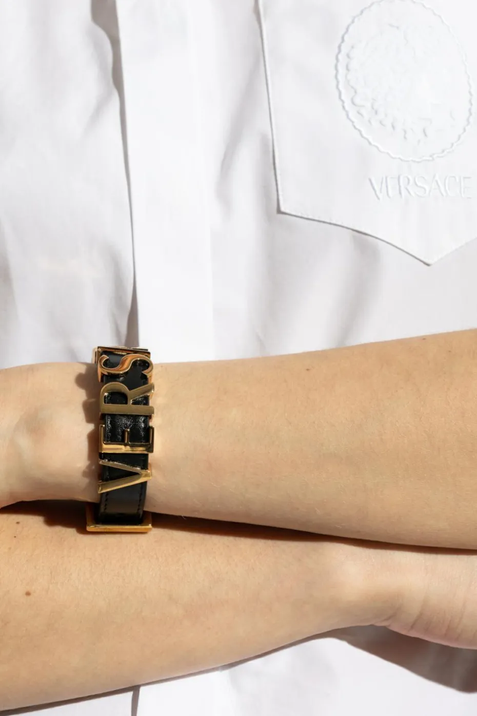 Versace CZARNY Skórzana bransoleta z logo