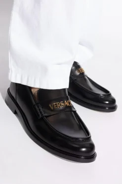 Versace CZARNY Skórzane buty typu `loafers`