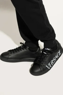 Versace CZARNY Skórzane buty sportowe z logo