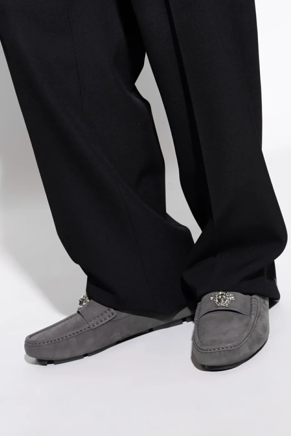 Versace SZARY Zamszowe mokasyny