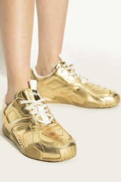 Versace ZŁOTY Buty sportowe z logo