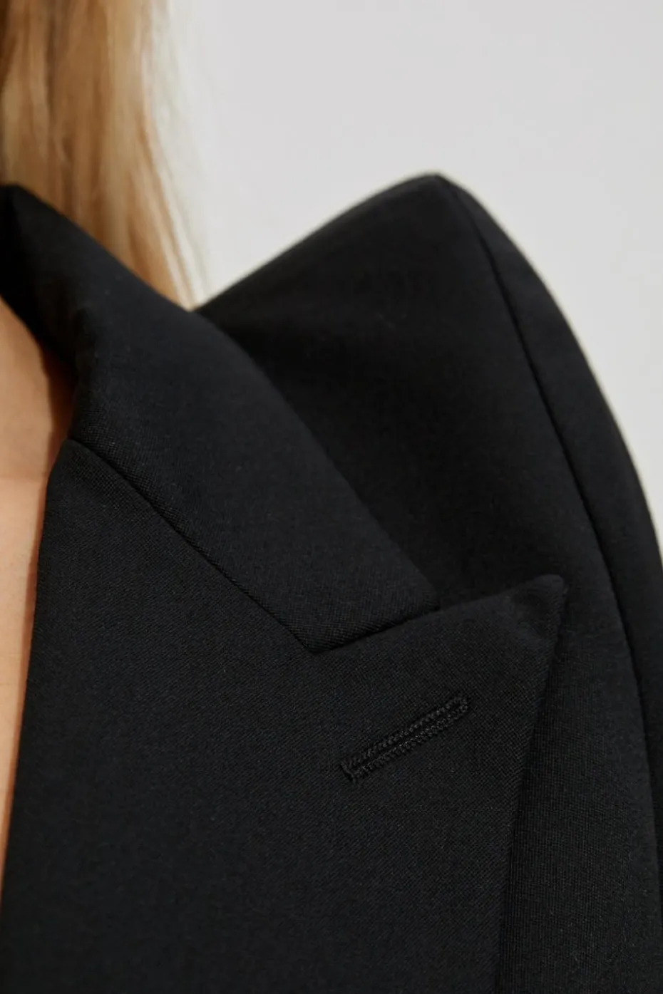 VETEMENTS CZARNY Wełniana marynarka