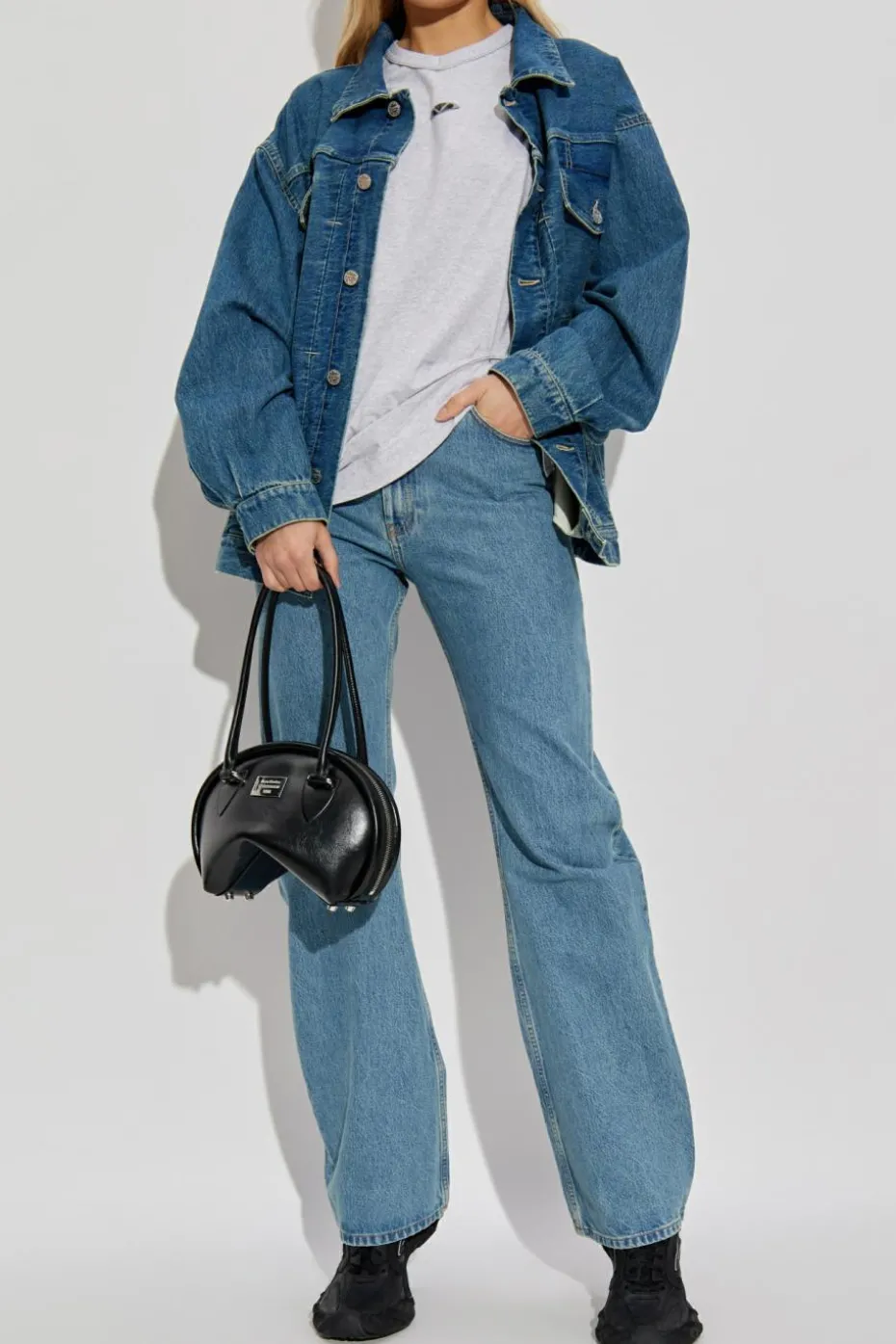 VETEMENTS NIEBIESKI Jeansy z logo