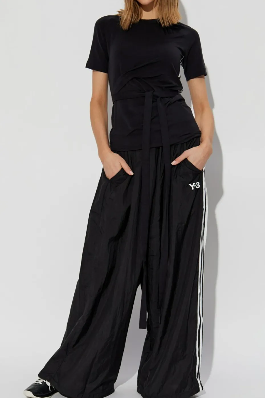 Y-3 CZARNY T-shirt z trokami